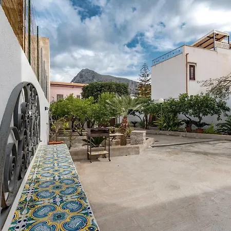 Apartment Le Lanterne A